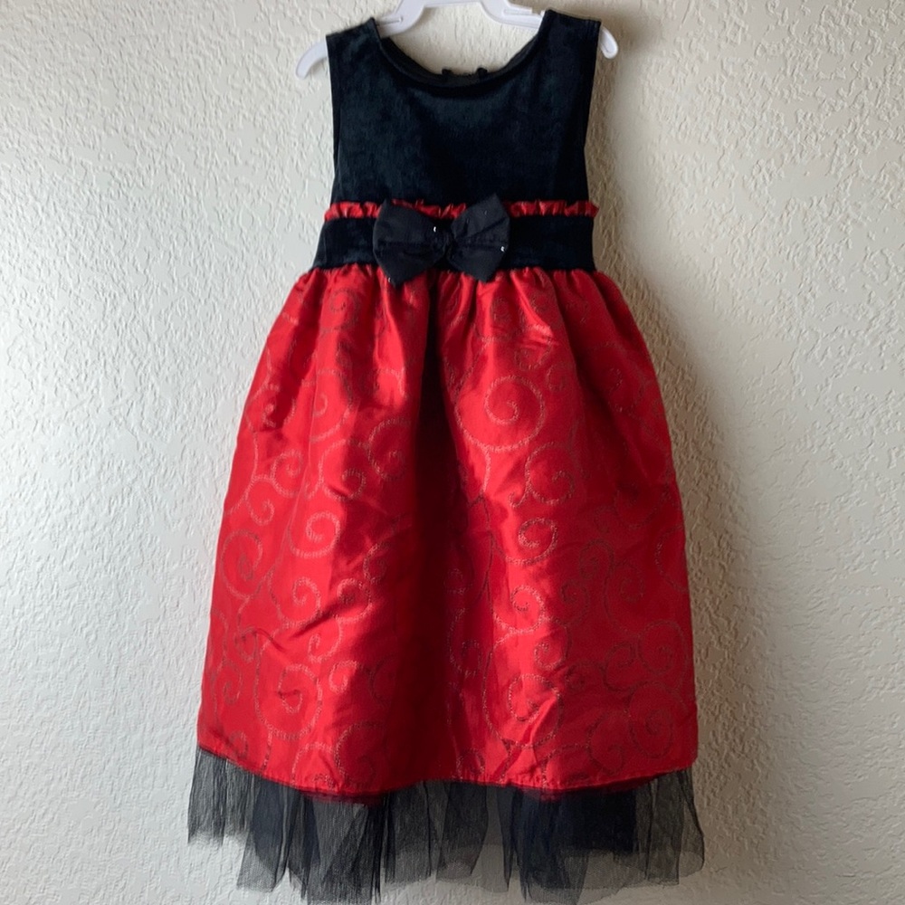 Good Lad Black Velour with Red Glitter Swirl Sleeveless Dress C27